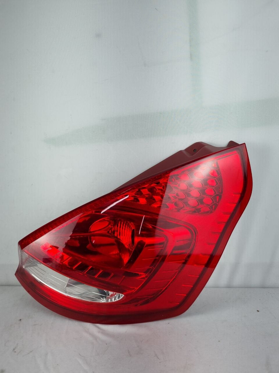 Lanterna Direita New Fiesta Hatch 2010/2012 Importado