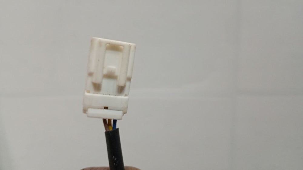 Retrovisor /direito/Nissan Sentra/2007/2010/elétrico/três fios