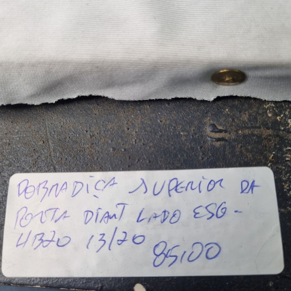 Dobradiça Superior Porta Dianteira Esquerda Hyundai HB20 2013/2020 Usada