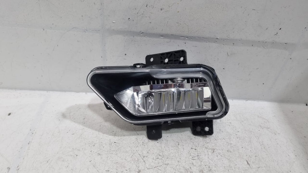 Fatol de milha lado esq fiat toro 2022 a 2025