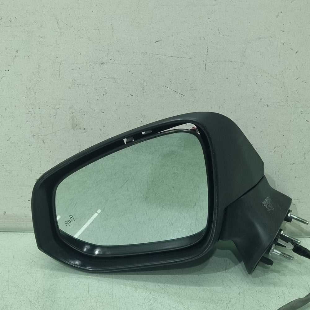 Retrovisor Esq Toyota Corolla Cross 2021/2026 Usado