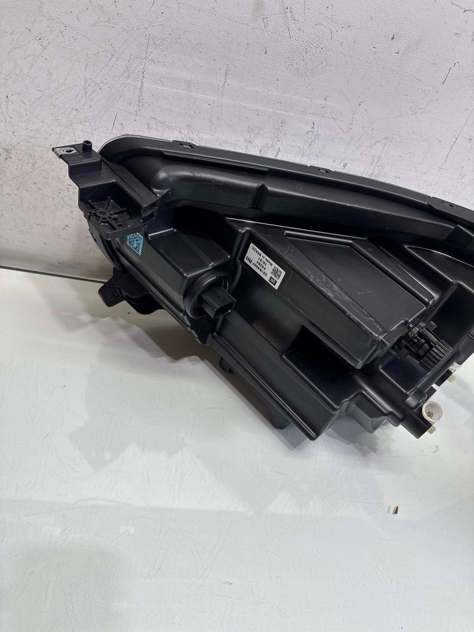 Farol Dianteiro Direito Full LED Chevrolet Spin 2024/2026 Original
