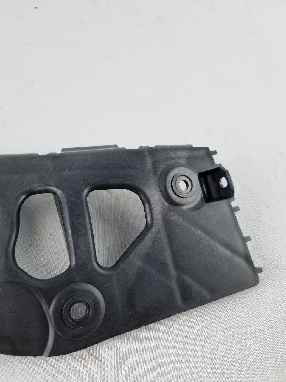 Suporte Fixação Para-choque Tras Esq Renault Sandero 2007/2014