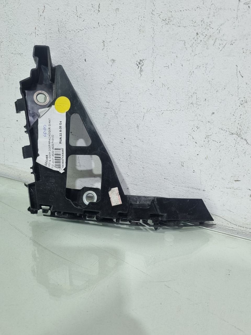 Suporte Guia Parachoque Dianteiro VW Nivus 2021/2023 Novo