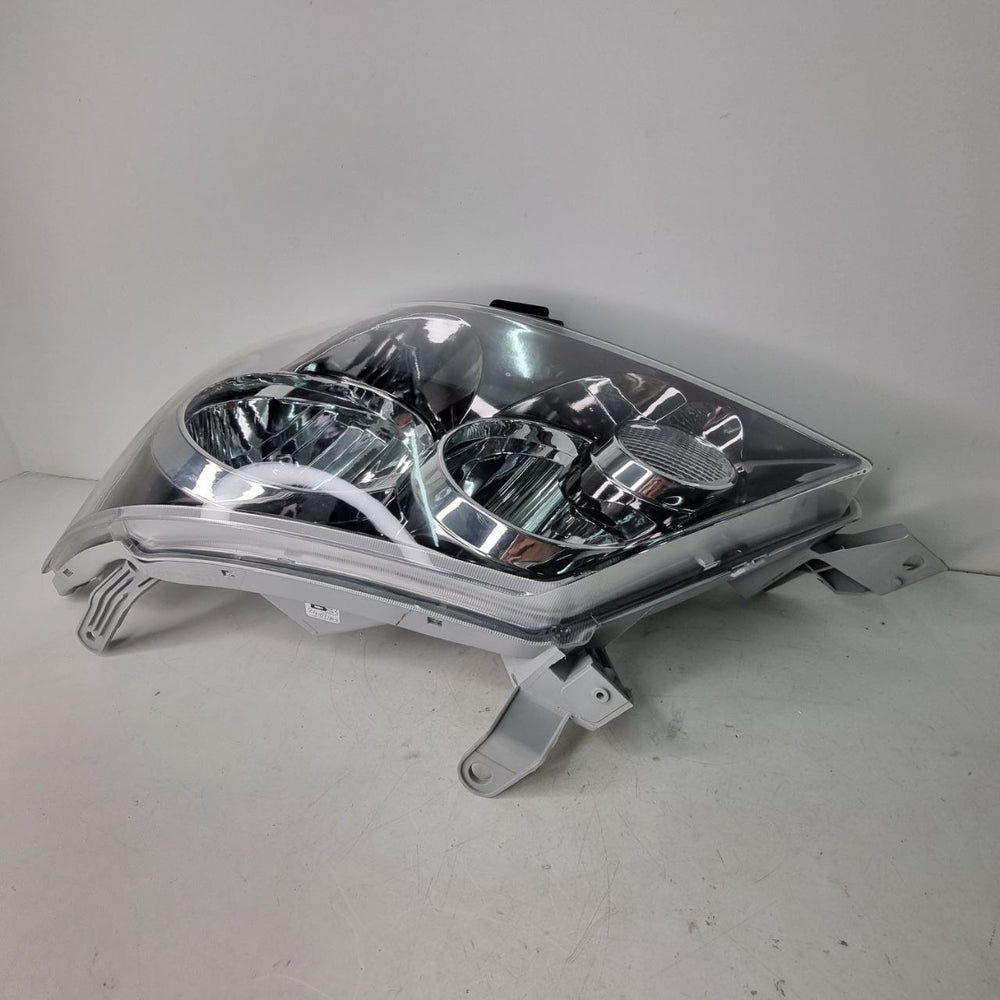 Farol Diant Esq TYC Toyota Hilux SW4 2005/2008