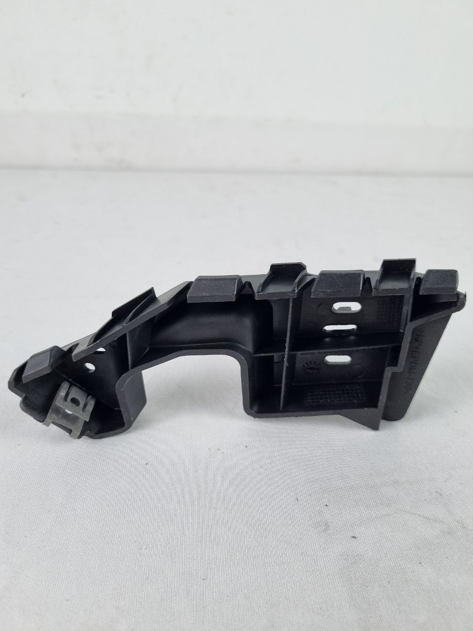 Suporte Guia Para-choque Diant Dir Chevrolet Celta 2007/2016