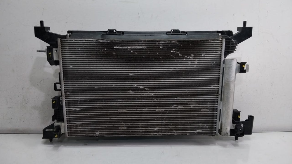 Kit radiador manual Chevrolet Onix aspirado 2020 a 2025
