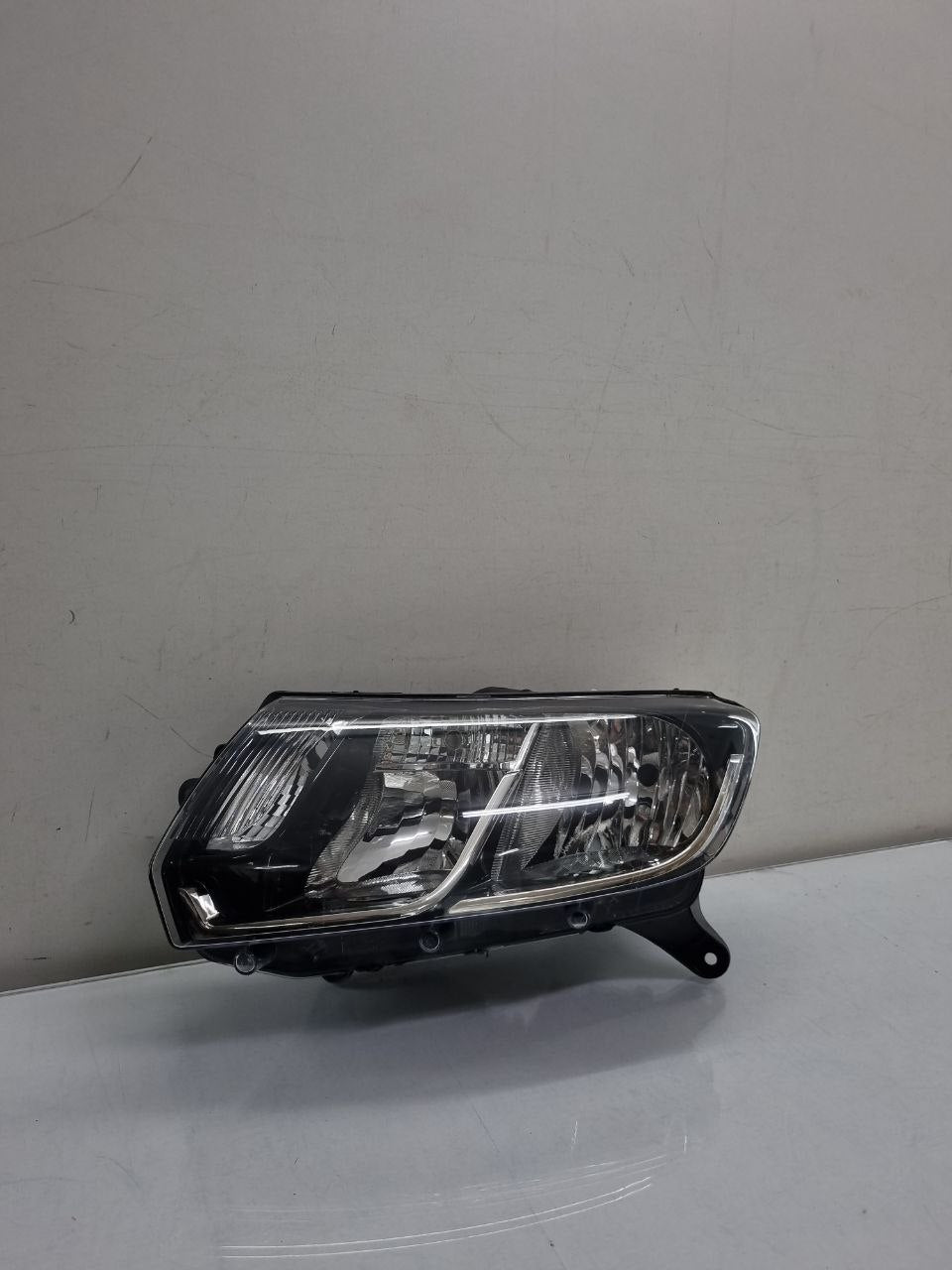 Farol Esquerdo Sandero 2014/2017 Arteb