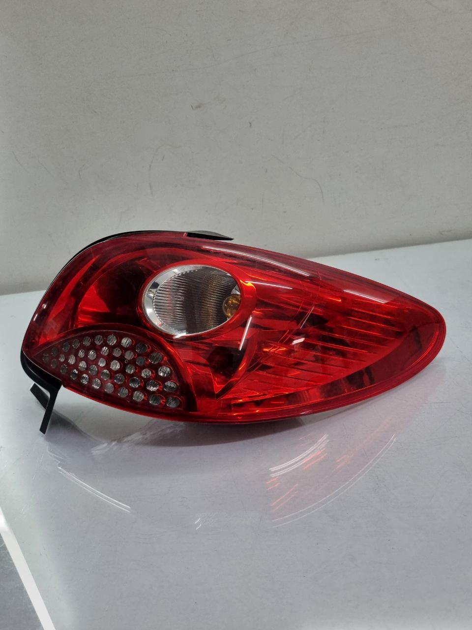 Lanterna Tras Dir Peugeot 207 2008/2014