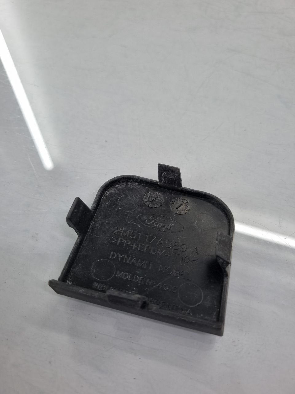 Tampa Gancho Reboque Dianteira Ford Focus 2003/2009 Nova