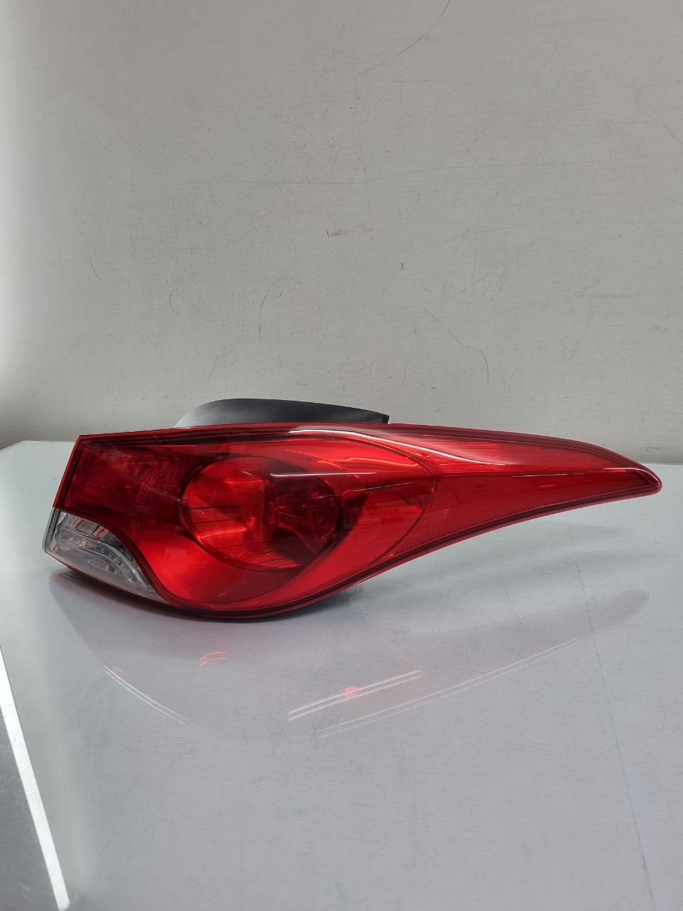 Lanterna Tras Dir Hyundai Elantra 2014/2016