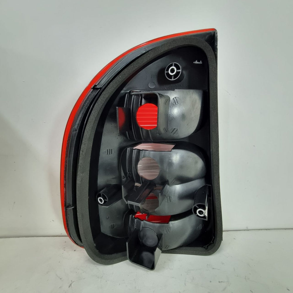 Lanterna Tras Dir Chevrolet Corsa 2000/2009