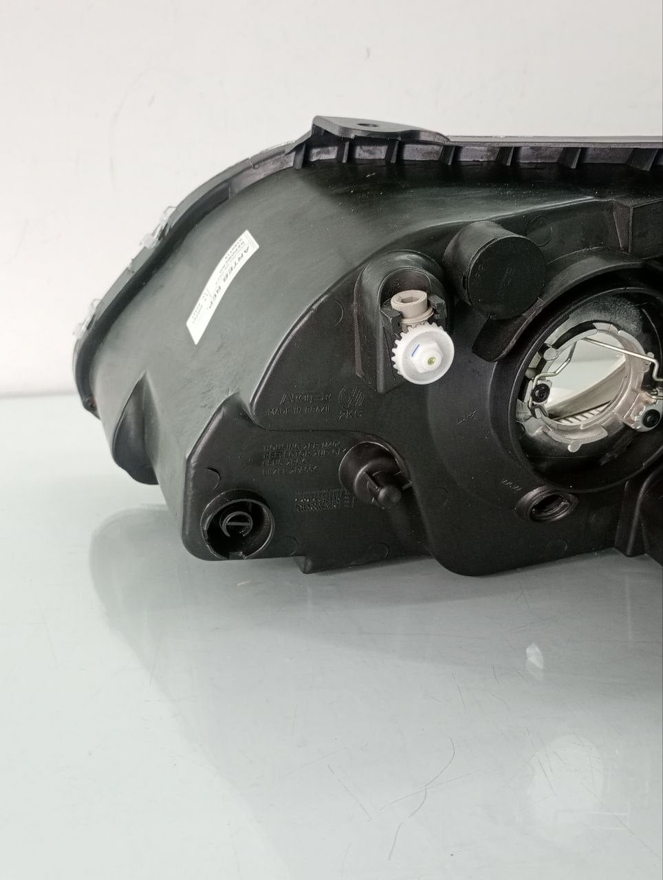 Farol direito gol GV 2009/2012
Gol Saveiro Voyage original
