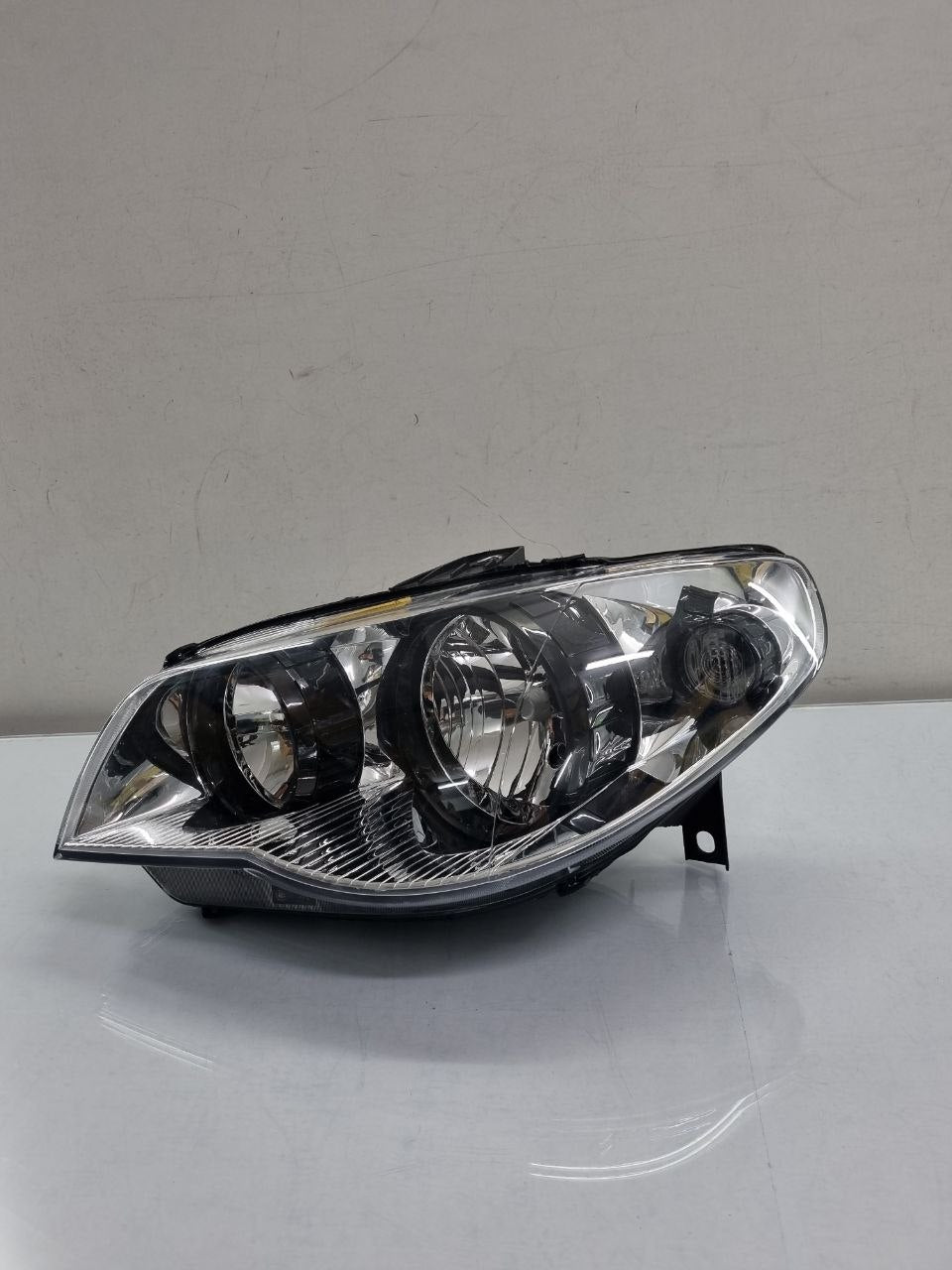 Farol Esquerdo Palio 2004/2011 Mas/Cromado C/Preto