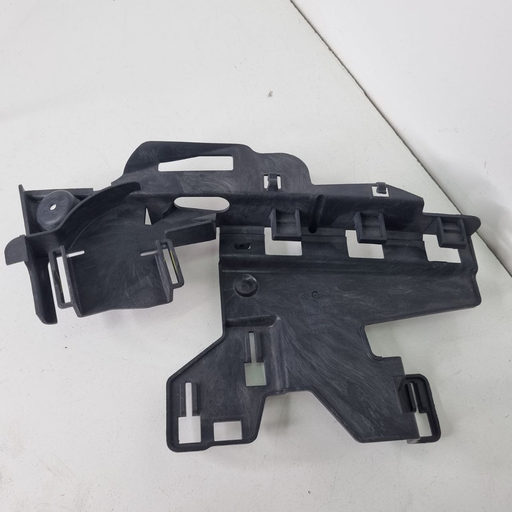 Suporte Fechadura Porta Dianteira Esquerda Ford New Fiesta 2013/ Novo