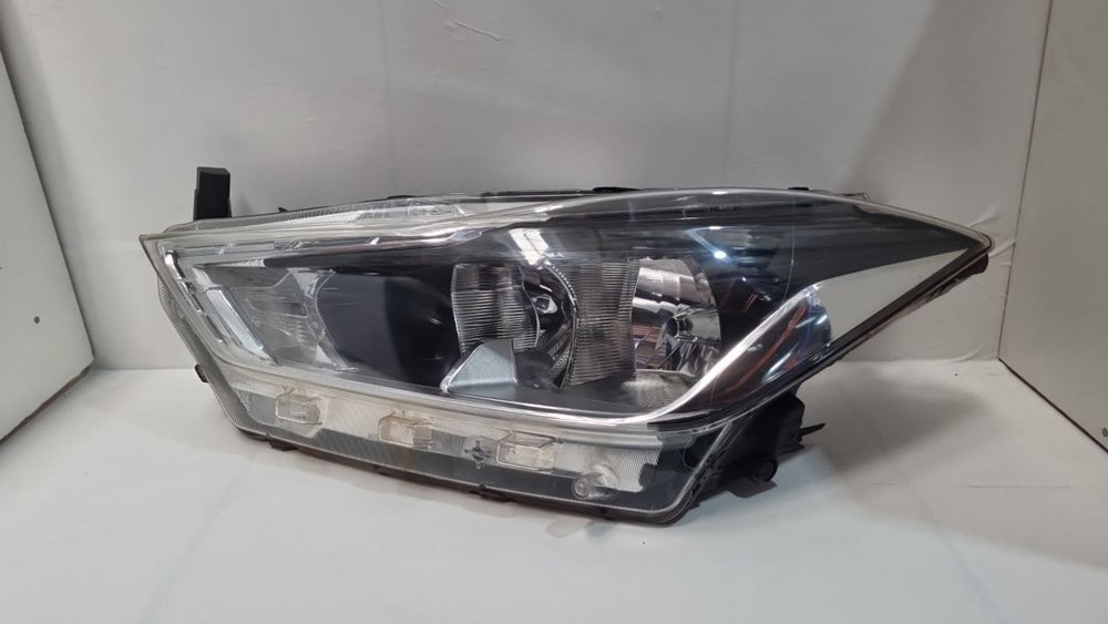 Farol Esq Nissan Kicks 2018/2021 Usado