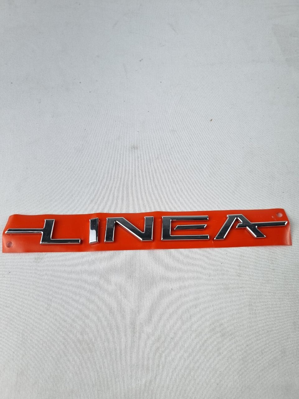 Emblema Traseiro Fiat Linea 2009/2016