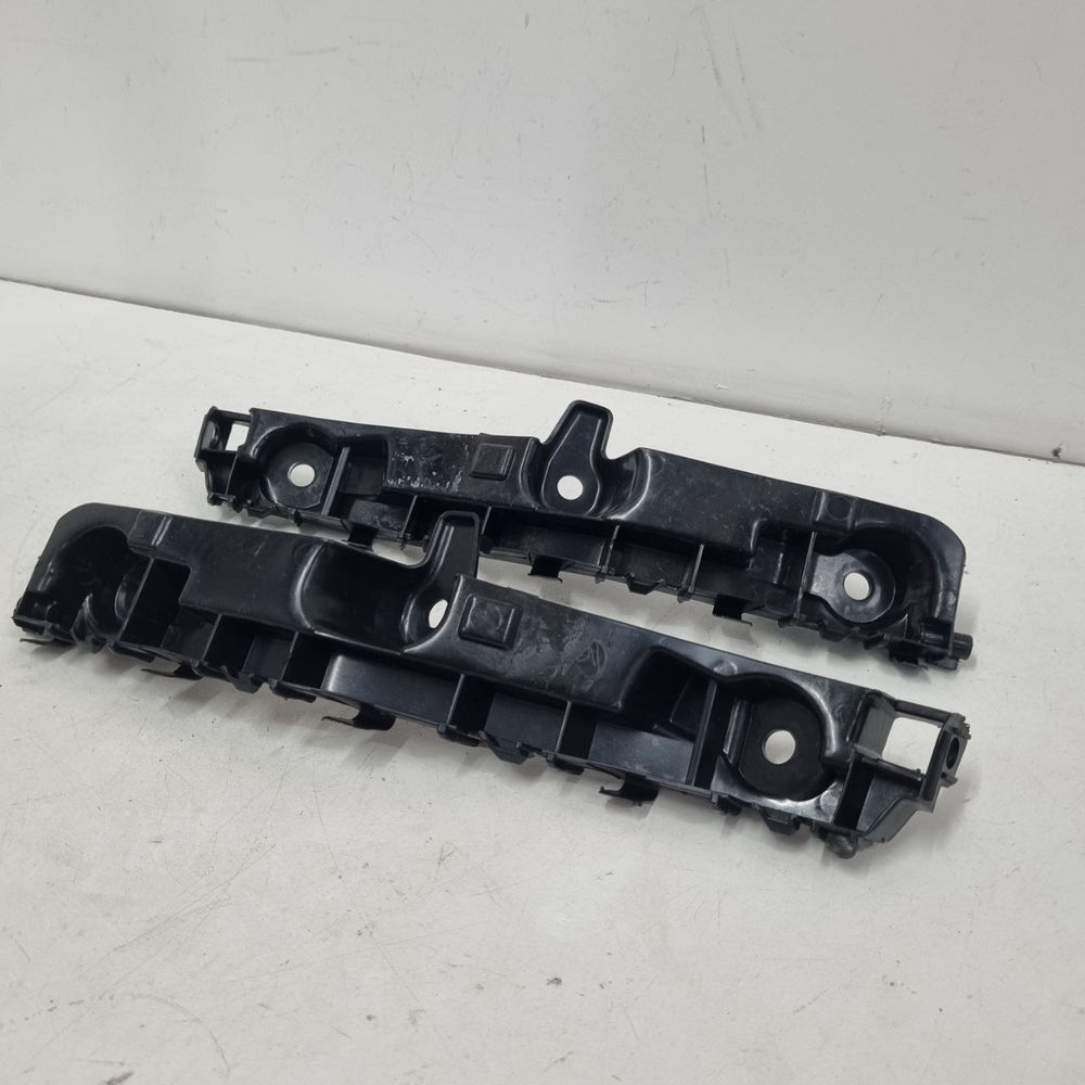 Suporte Guia Para-choque Tras Renault Captur 2017/2021