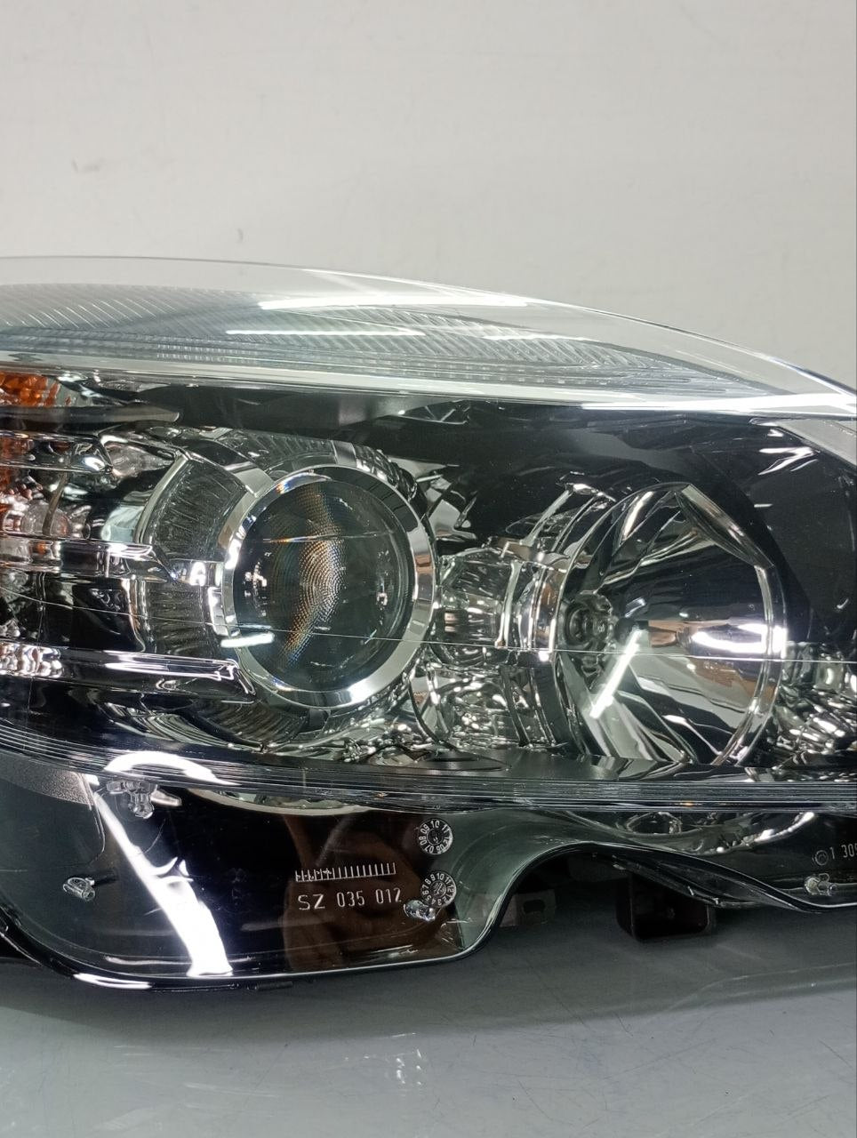 farol direito classe C 2007
Classe C C180 C220 CLC
