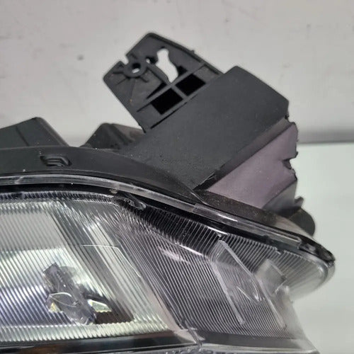 Farol Direito C/globo Optico Chevrolet Tracker 2020/2024 Direito/passageiro