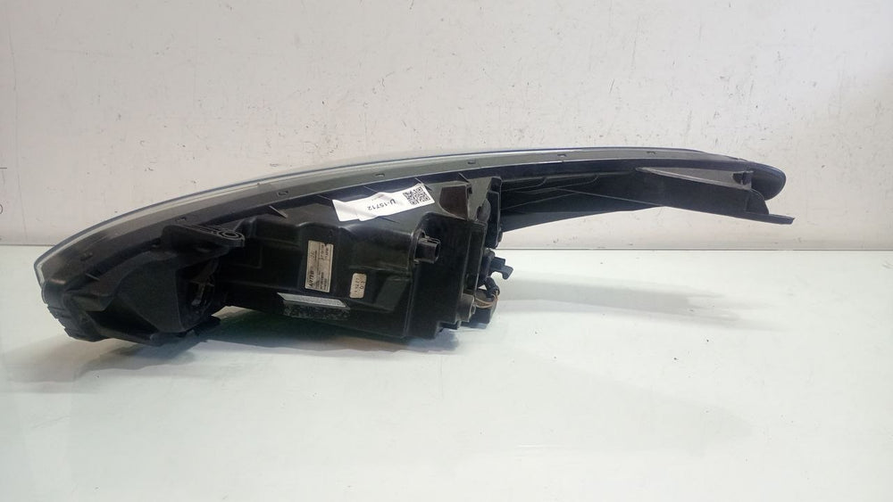 Farol lado direito máscara negra hb20 2013 a 2019