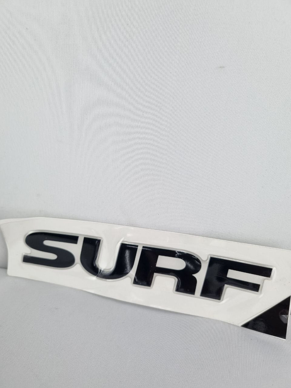 Emblema Lateral Surf VW Saveiro G6 Surf 2013/2016 Novo