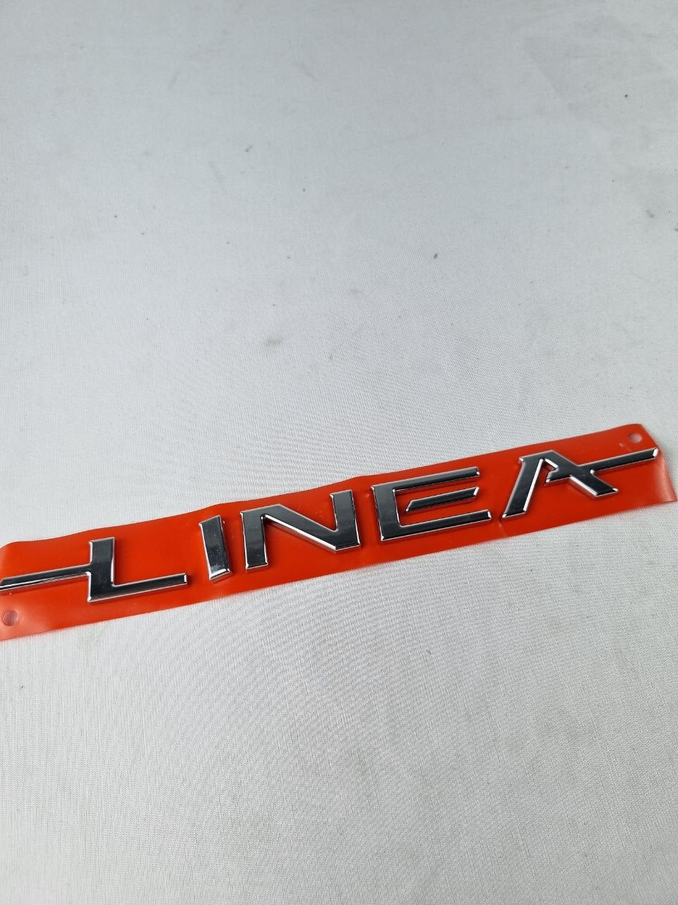 Emblema Traseiro Fiat Linea 2009/2016