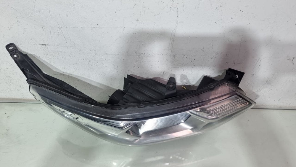 Farol lado direito sem léd Chevrolet spin 2018 a 2023