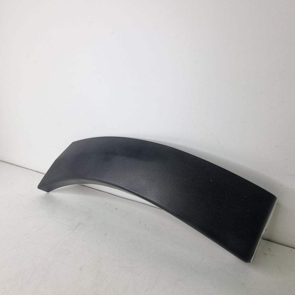 Moldura Parachoque Tras Esq Volkswagen Saveiro 2009/2016