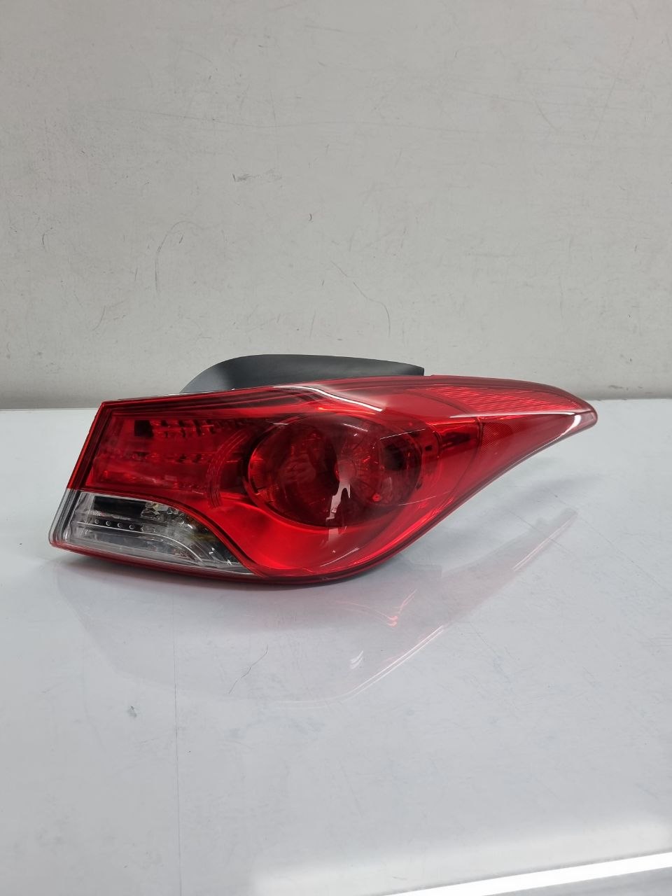 Lanterna Tras Dir Hyundai Elantra 2014/2016