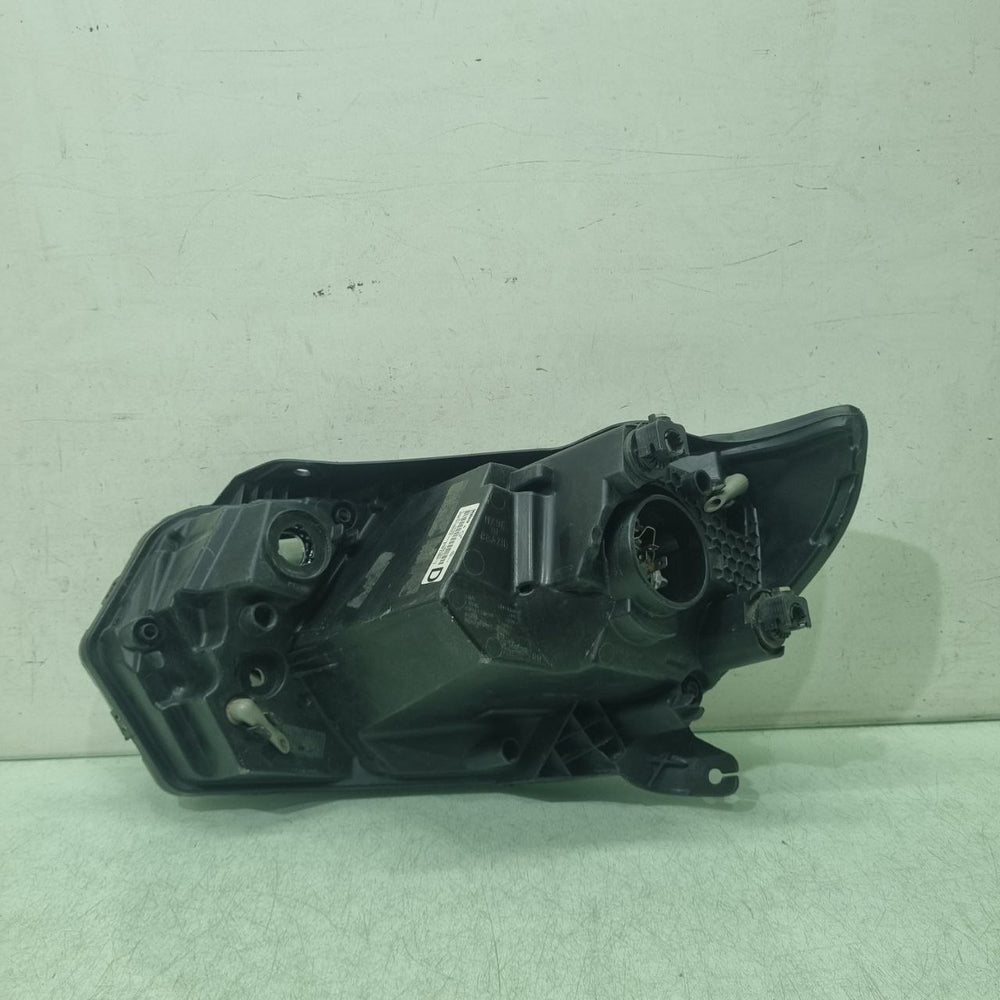 Farol direito Saveiro robust foco simples 18/23