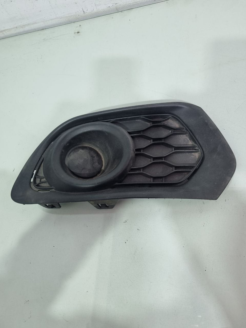 Moldura Milha Diant Dir Renault Sandero 2015/2019