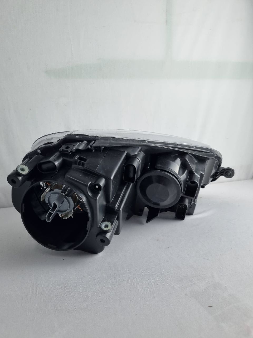Farol lado esquerdo sem xenon Jetta 2007 a 2010