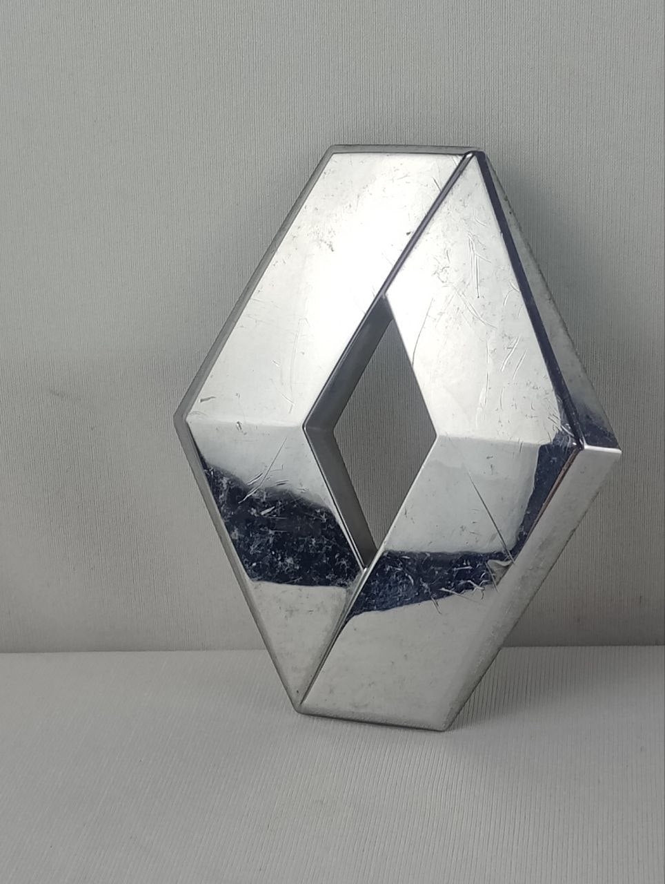 Emblema Traseiro Renault Logan/Sandero/Duster 2008/2016 Novo