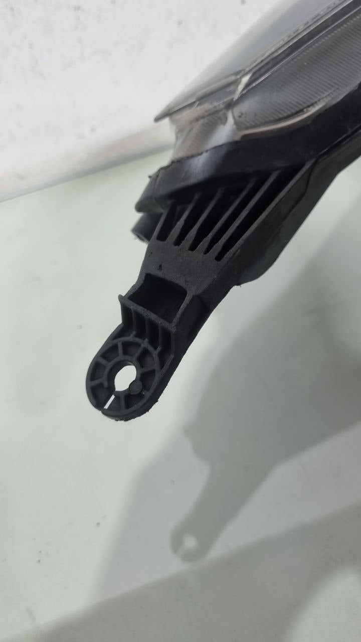 Farol Diant Esq Ford Ka 2019/2021 Usado