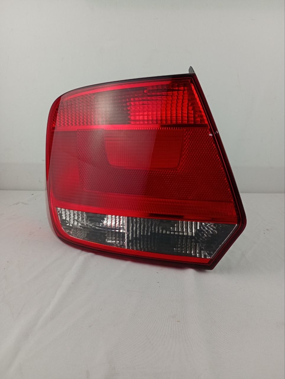 Lanterna Tras Esq Volkswagen Gol GVI 2013/2020
