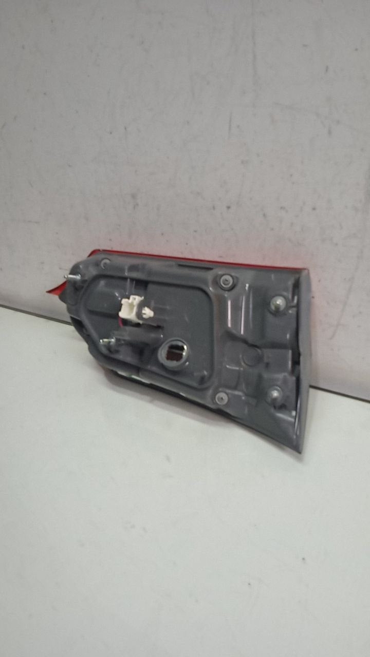 Lanterna Tampa Tras Dir Toyota Corolla Altis 2018/2019 -