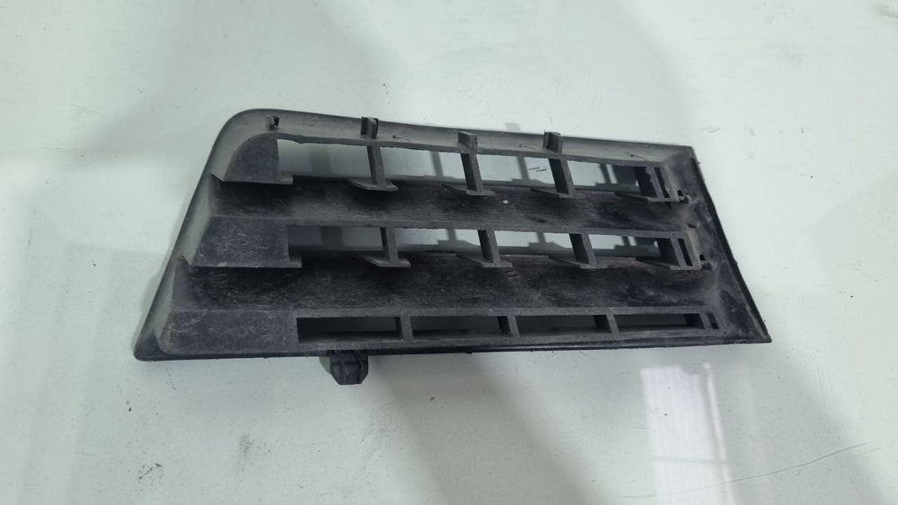 Grade Inferior Para-choque Diant Dir Volkswagen Golf 2000/2007