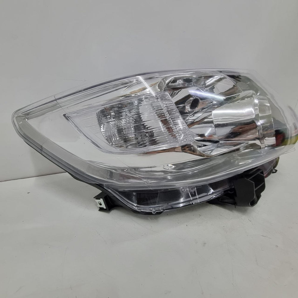 Farol Diant Esq TYC Toyota Hilux SW4 2013/2016