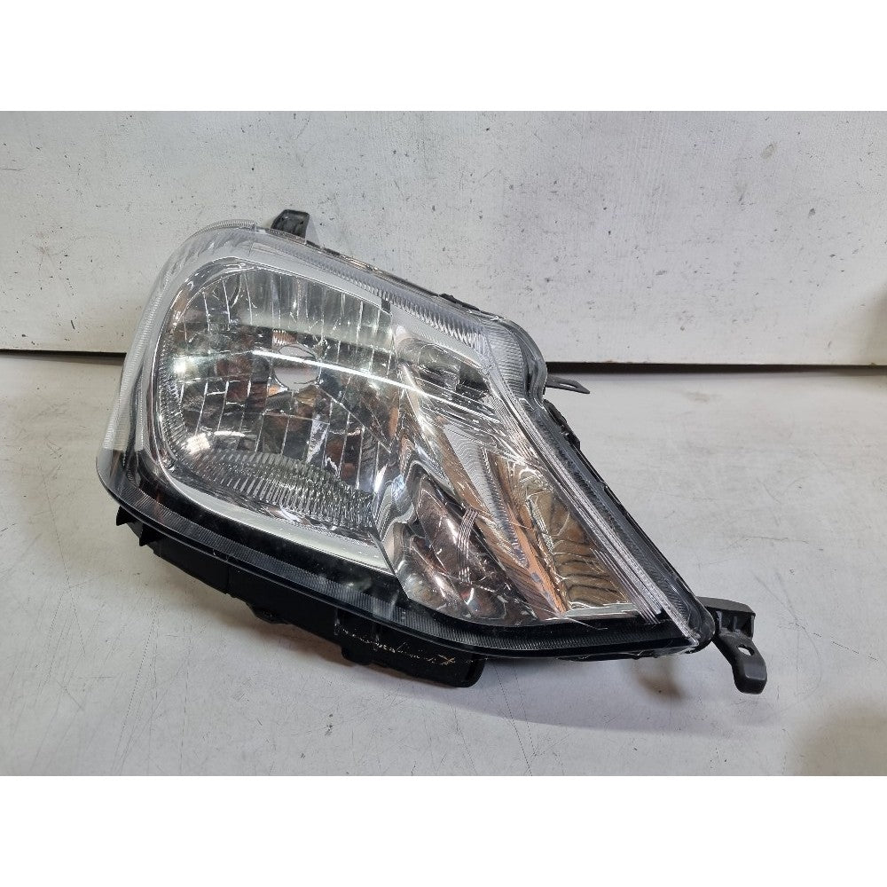 Farol Dir. Máscara Negra Toyota Etios 2015/2019 Recuperado Direito/passageiro