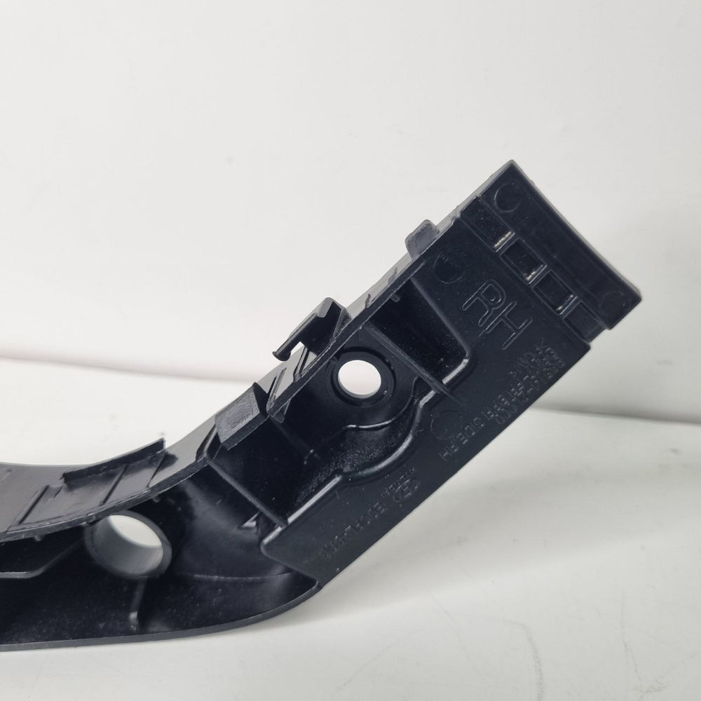 Suporte Guia Para-choque Dianteiro Direito Hyundai i30 2008/2012 Usado
