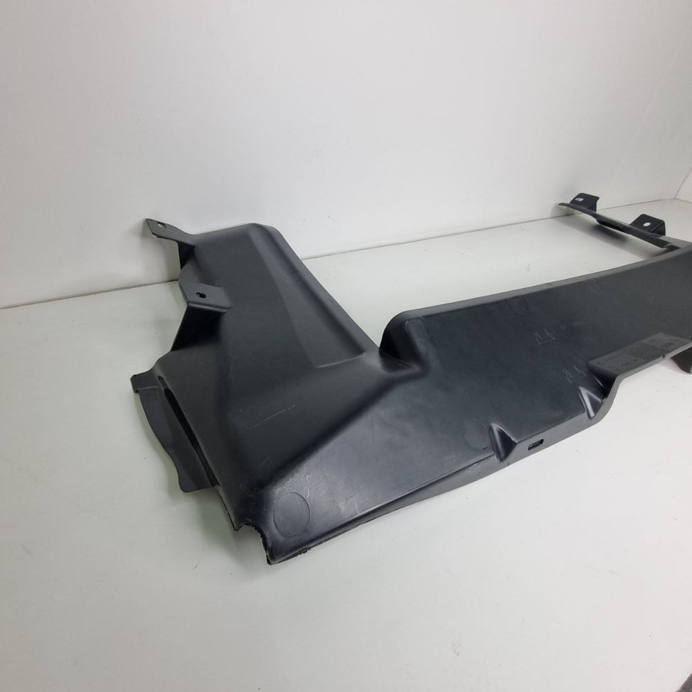 Defletor Superior do Radiador Renault Duster 2012/2015 Usado