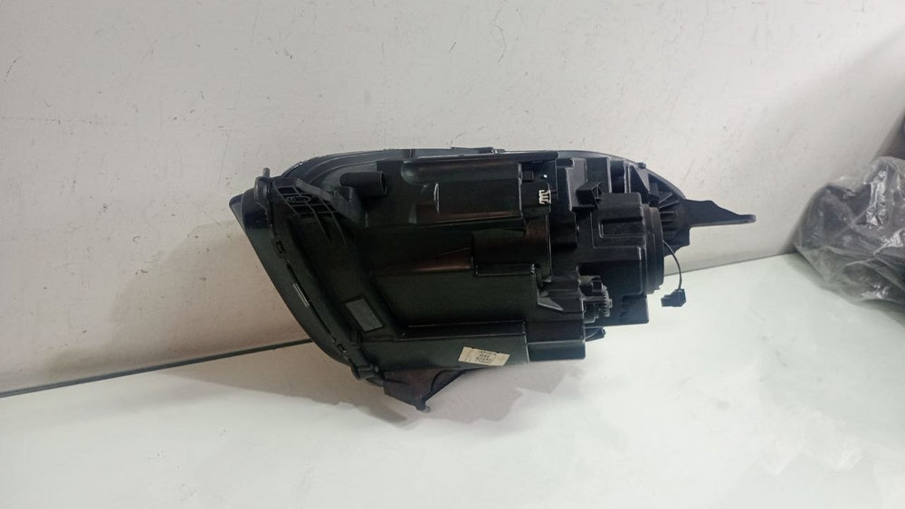 Farol lado direito Eco sport 2016 a 2021
