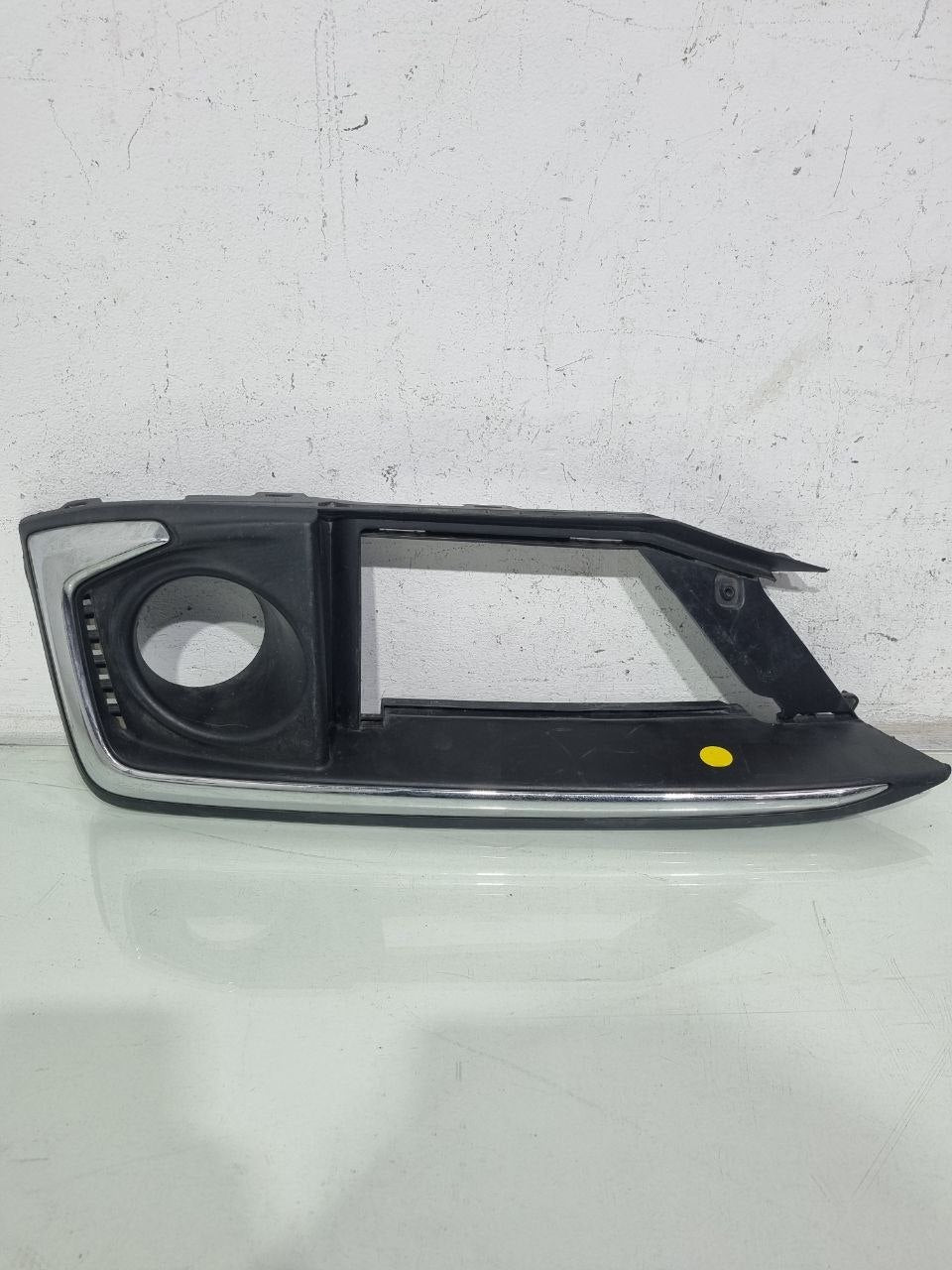 Moldura Farol de Milha Esquerdo Honda Civic 2019/2021 Usado