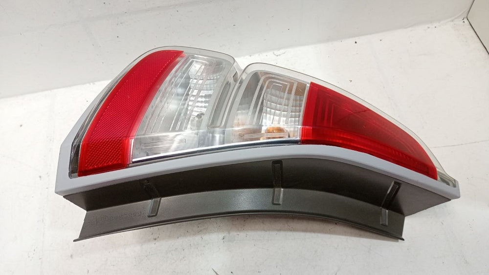Lanterna Tras Esq Renault Sandero Stepway 2011/2014