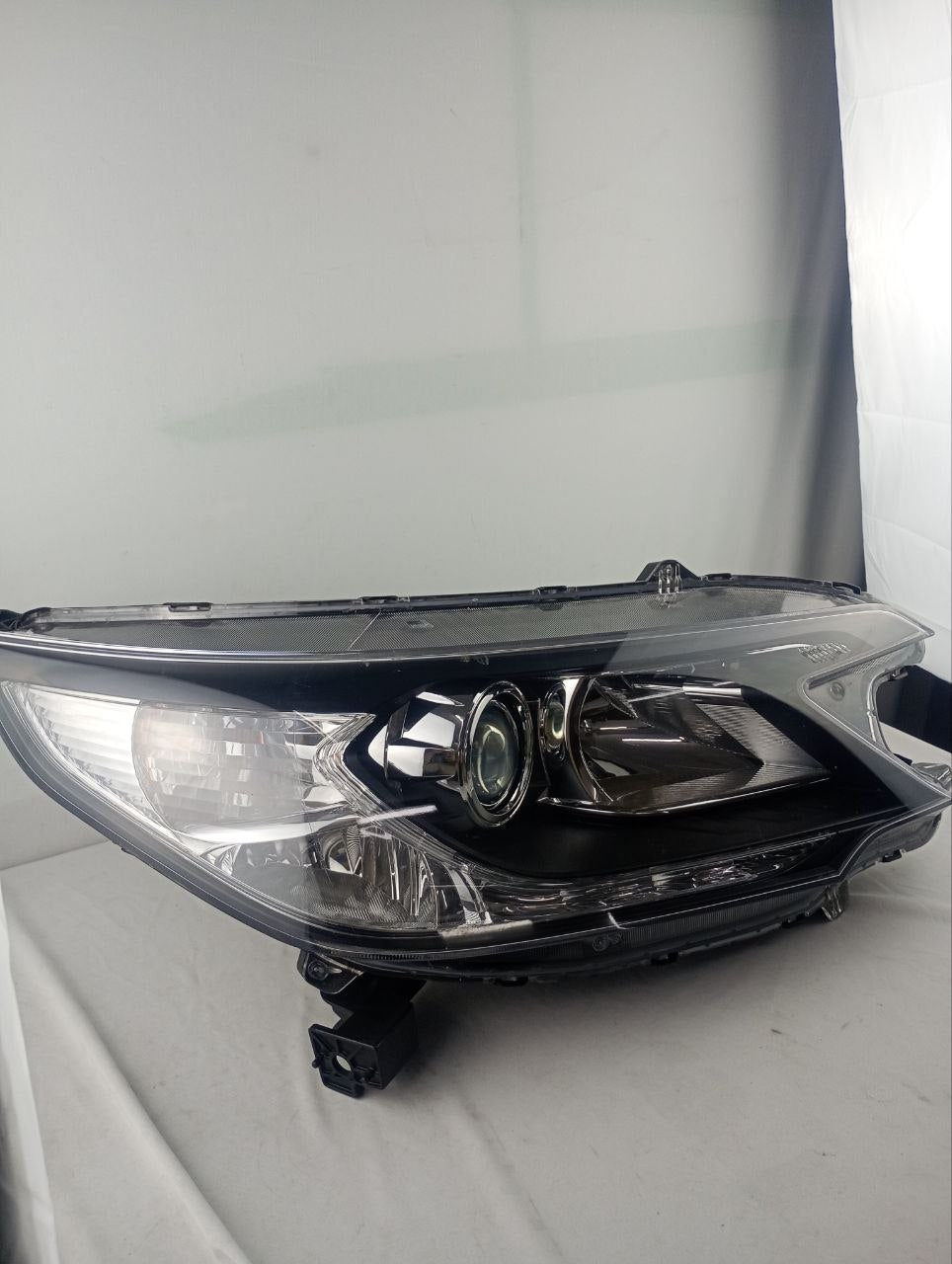 Farol lado direito honda CR-V 2012 A 2016