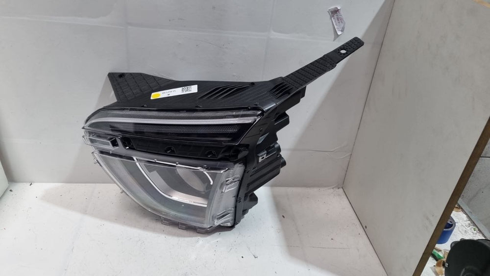 Farol Dianteiro Esquerdo Hyundai Creta 2022/2024 Usado
