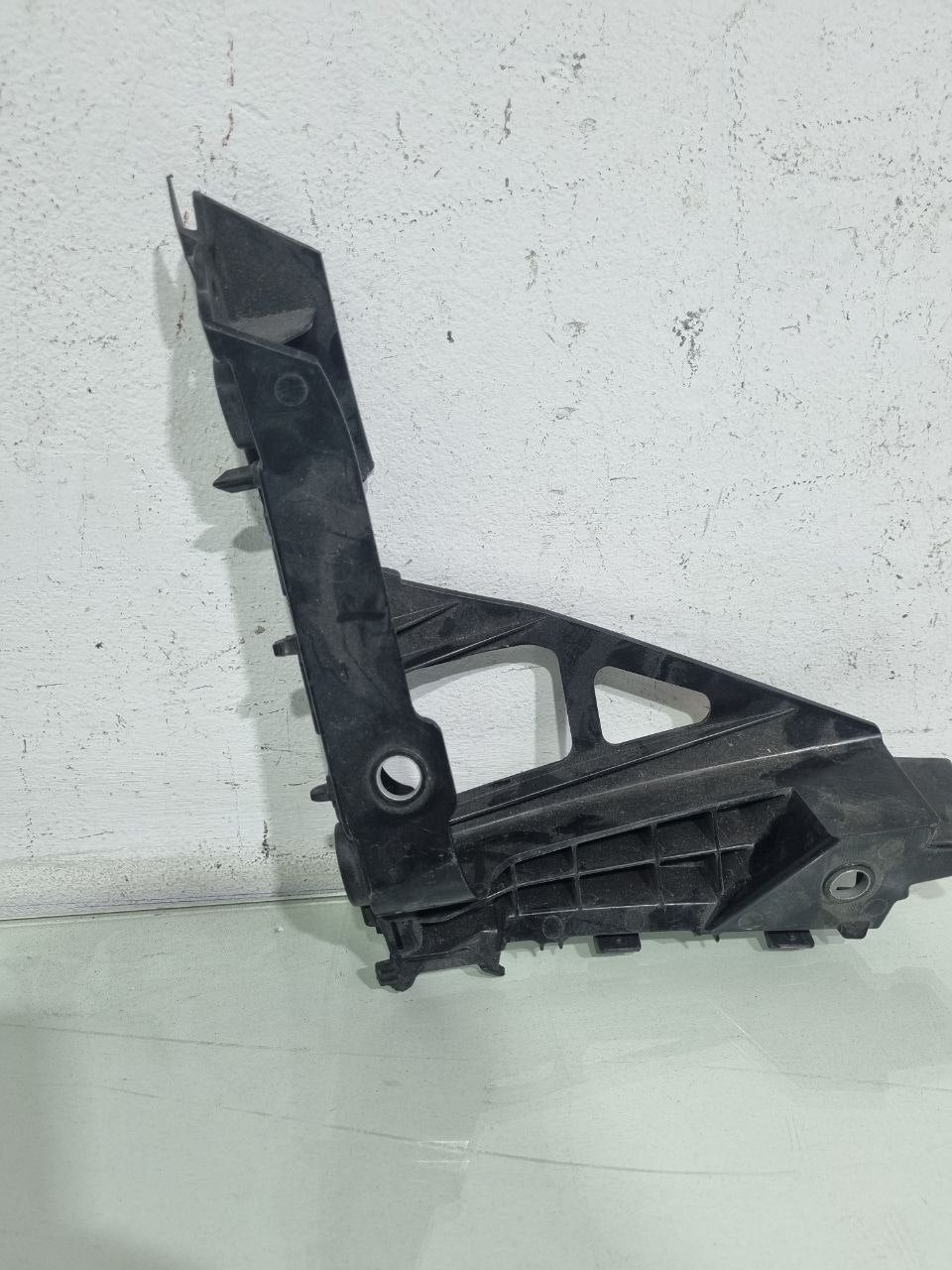 Suporte Guia Parachoque Dianteiro VW Nivus 2021/2023 Novo