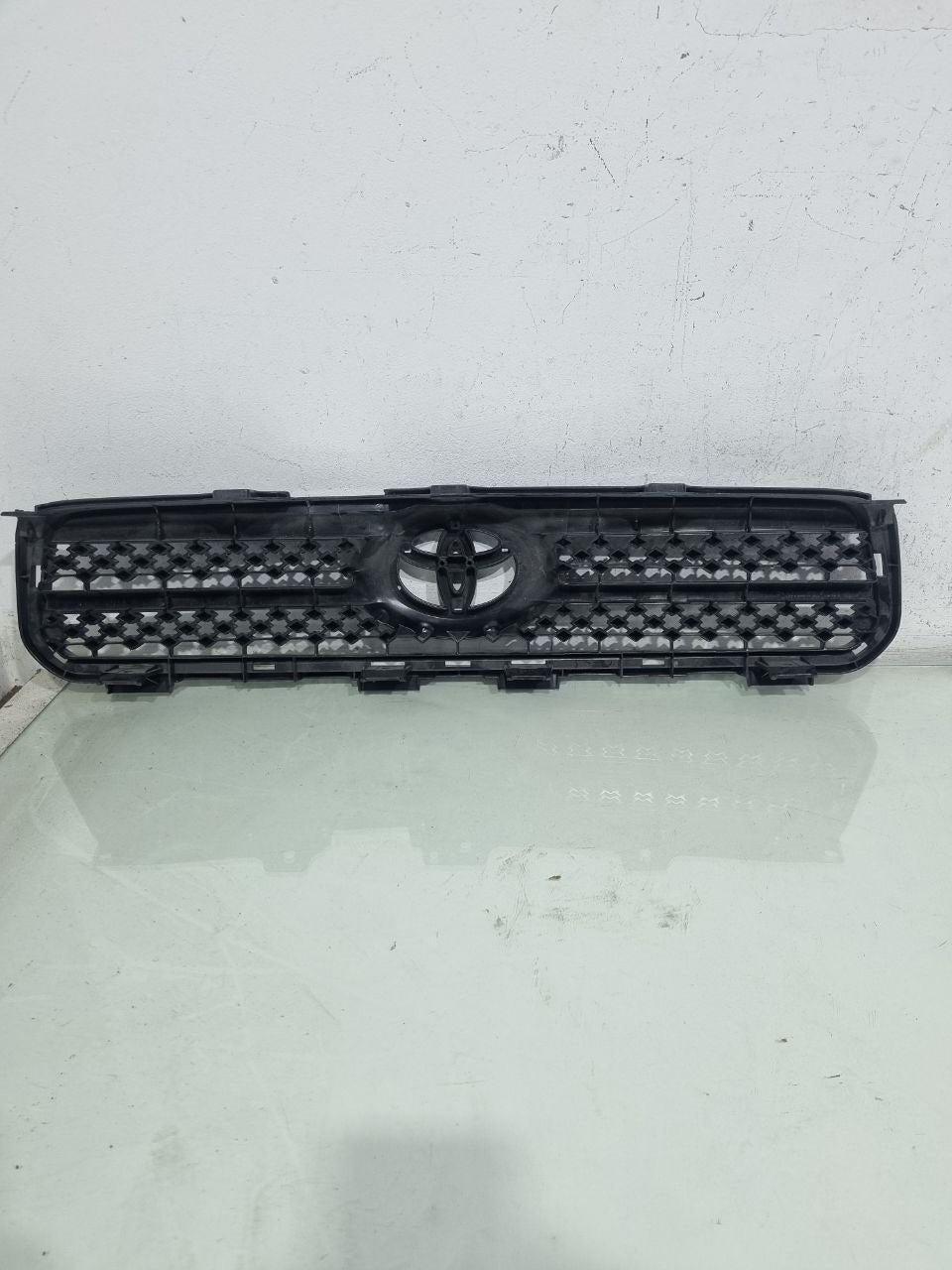 Grade Dianteira Superior Toyota RAV4 2006/2012 Usado