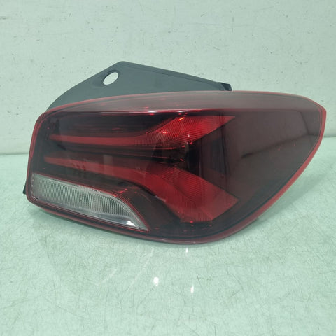 Lanterna Tras Esq GM Onix Hatch 2020/2024 Usada